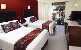 Hotel Adhara Hacienda Cancun